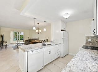 2+1 Condo — 2223 NE 1st Court #101, Boynton Beach, 33435