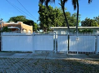 2+1 Mülk — 2359 NW 32nd St, Miami, 33142