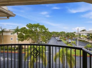 3-bedroom Condo — 900 CRESTWOOD Court S #920, Royal Palm Beach, 33411