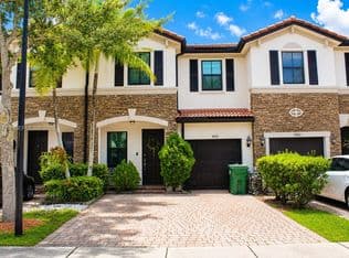 3+1 Townhouse — 4261 SW 164th Ct, Miami, 33185