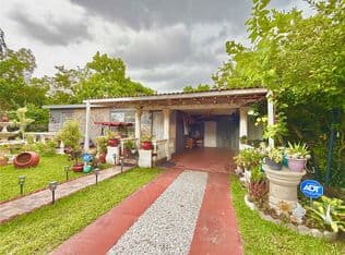 2-bedroom Single-Family Home — 12550 NW 1st Ave, North Miami, 33168