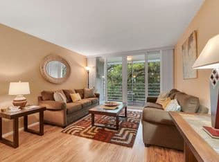 2+1 Condo — 9440 Live Oak Place #402, Davie, 33324