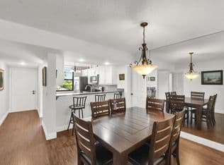 2-bedroom Condo — 3716 Whitehall Drive #202, West Palm Beach, 33401