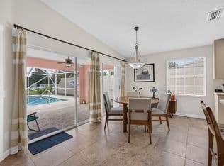 2+1 Townhouse — 4238 ROYAL OAK Drive, Palm Beach Gardens, 33410