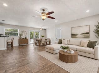 3+1 Müstakil ev — 5160 NE 18th Terrace, Fort Lauderdale, 33308