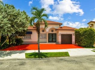 3-bedroom Single-Family Home — 15819 SW 54th Ter, Miami, 33185