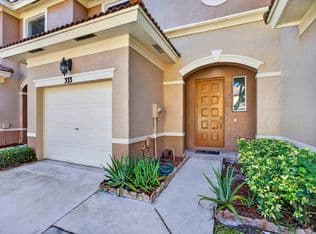 2+1 Townhouse — 333 River Bluff Lane, Royal Palm Beach, 33411