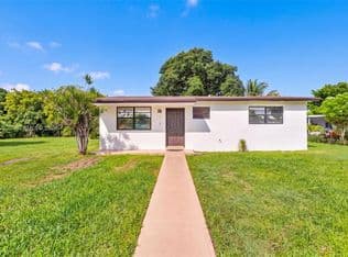 2-bedroom Single-Family Home — 19721 SW 114th Ct, Miami, 33157