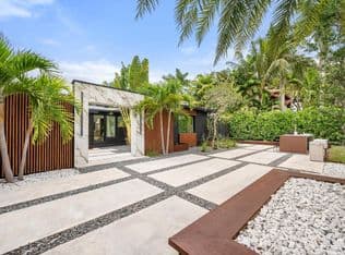 4-bedroom Single-Family Home — 2711 NE 19th Street, Fort Lauderdale, 33305