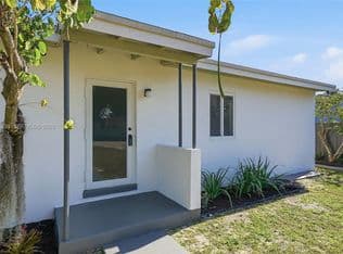 3-bedroom Single-Family Home — 1308 NW 13th Ct, Fort Lauderdale, 33311