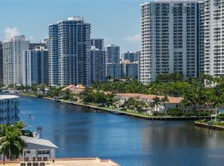 2+1 Condo — 2017 S Ocean Dr APT 1008, Hallandale, 33009