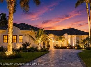 5-bedroom Single-Family Home — 2525 Seminole Cir, West Palm Beach, 33409