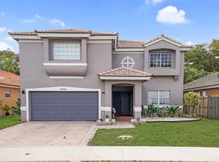 4+1 Müstakil ev — 16546 SW 103rd Ln, Miami, 33196