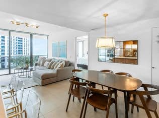 2-bedroom Condo — 5875 Collins Ave APT 903, Miami Beach, 33140