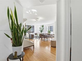 2+1 Condo — 701 Brickell Key Blvd APT 610, Miami, 33131