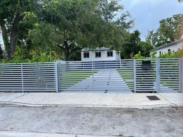 3-bedroom Single-Family Home — 400 NW 48th St, Miami, FL 33127