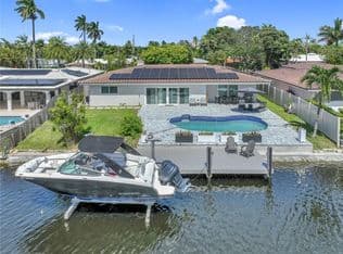 3+1 Müstakil ev — 2225 NE 16th Ave, Wilton Manors, 33305