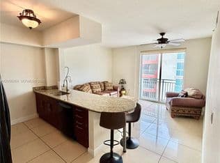 2-bedroom Condo — 7290 SW 90th St APT 606, Miami, 33156