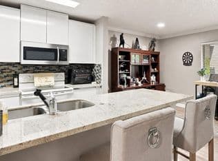 2+1 Condo — 711 FOREST CLUB Drive #119, Wellington, 33414