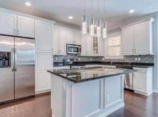 3-bedroom Townhouse — 4628 Mediterranean Circle, Palm Beach Gardens, 33418