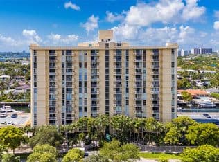 2+1 Condo — 2350 NE 135th St APT 1510, North Miami, 33181