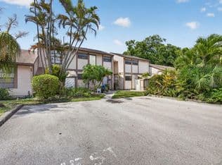 3-bedroom Condo — 110 SHERWOOD Circle #4C, Jupiter, 33458