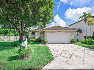3-bedroom Single-Family Home — 2835 SE 4th Pl, Homestead, 33033