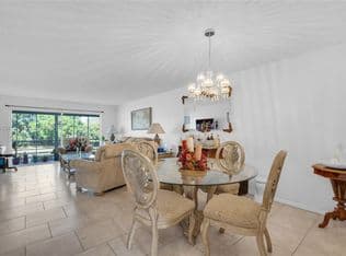 2-bedroom Condo — 3551 Inverrary Dr APT 208, Lauderhill, 33319