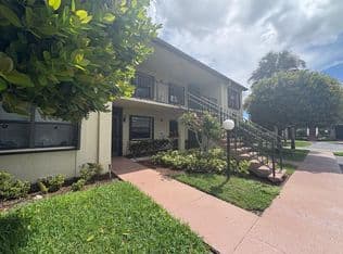 2-bedroom Condo — 7831 Willow Spring Drive #526, Lake Worth, 33467