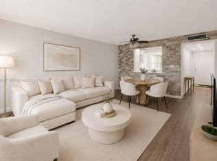 1-bedroom Condo — 8405 NW 61st St APT D207, Tamarac, 33321