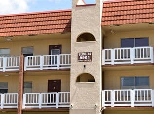 2+1 Condo — 8901 Sunrise Lakes Blvd APT 211, Sunrise, 33322