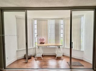1+1 Condo — 1304 NE 191st St #A232, North Miami Beach, 33179