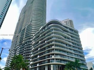 2+1 Condo — 488 NE 18th St Unit 3000, Miami, 33132