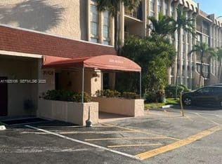 1+1 Condo — 2001 Atlantic Shores Blvd APT 105, Hallandale, 33009