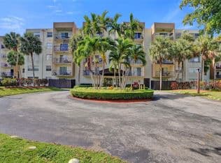 2-bedroom Condo — 14250 SW 62nd St APT 408, Miami, 33183