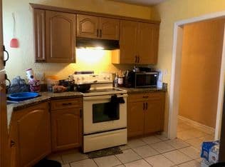 4+1 Müstakil ev — 1011 NW 183rd Dr, Miami Gardens, 33169