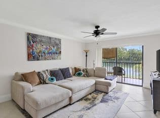 3-bedroom Condo — 3020 Florida Boulevard #202-c, Delray Beach, 33483