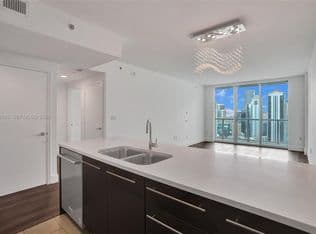 1+1 Condo — 55 SE 6th St APT 3604, Miami, 33131