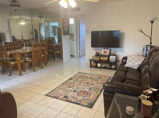 1-bedroom Condo — 5300 Washington St APT J312, Hollywood, 33021