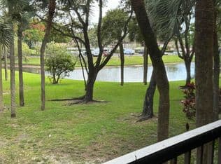 1+1 Condo — 3301 NW 47th Terrace #210, Lauderdale Lakes, 33319