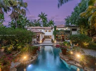 6-bedroom Single-Family Home — 8550 Old Cutler Rd, Coral Gables, 33143