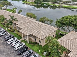 2-bedroom Condo — 5501 Lakeside Drive #207, Margate, 33063