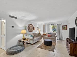 2-bedroom Condo — 9810 Pineapple Tree, Drive #103, Boynton Beach, 33436