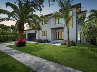 4-bedroom Single-Family Home — 1940 Alamanda Dr, North Miami, 33181