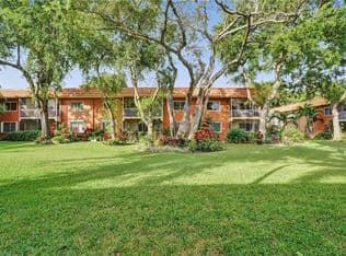 1+1 Condo — 119 NE 19th Court #215 G, Wilton Manors, 33305
