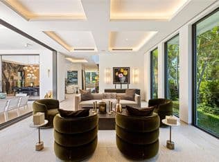 6+1 Müstakil ev — 2499 N Meridian Ave, Miami Beach, 33140