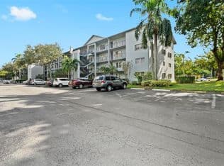 1-bedroom Condo — 12600 SW 5th Ct APT 212L, Pembroke Pines, 33027