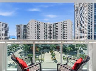 1+1 Condo — 3000 S Ocean Dr APT 718, Hollywood, 33019