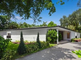 5+1 Müstakil ev — 8150 Old Cutler Rd, Coral Gables, 33143