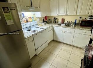 2+1 Condo — 3700 NW 21st St APT 410, Fort Lauderdale, 33311